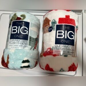 Set of 2 NWT Kohl’s The Big One Festive Plush Throw Blankets - Trucks and Dogs